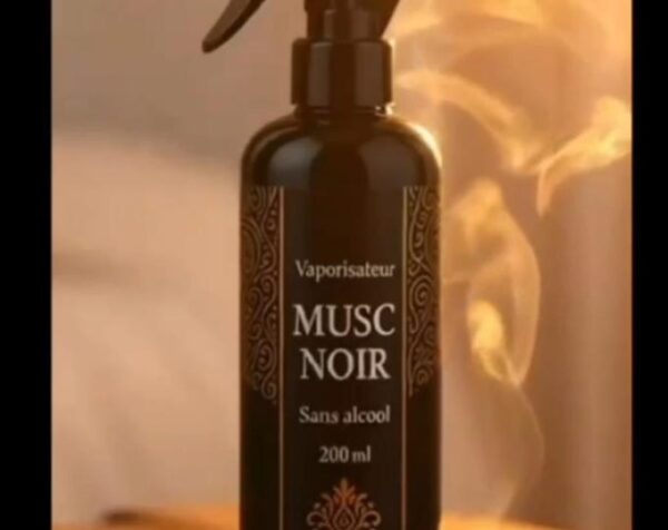 il_680x540.7675195890_n8jx.jpg Vaporisateur Musc Noir – Sans alcool